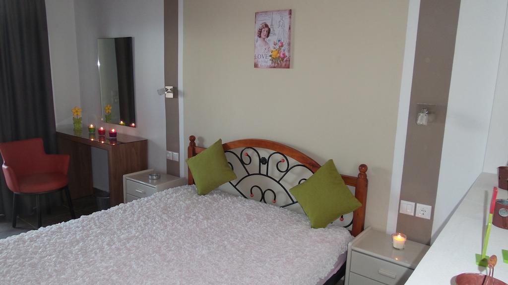Hotel House Roula Neos Marmaras Pokoj fotografie